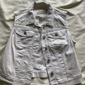 Women’s Jean Vest